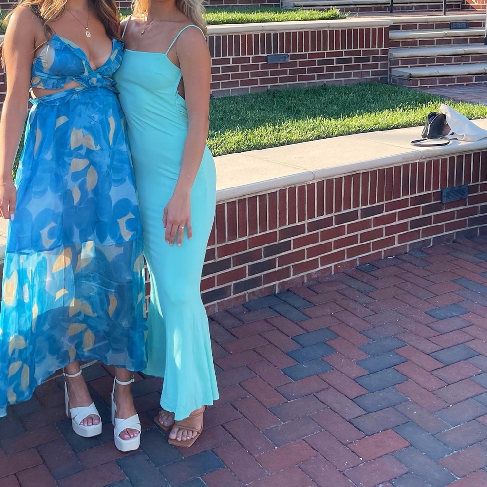 Selfie Leslie Tarah Low Back Maxi Dress Water Sprite